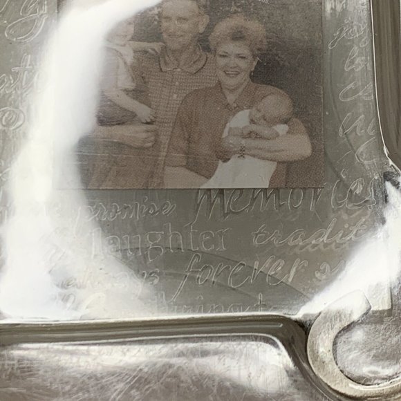 HOME, FAMILY MEMORIES Family Tree Photo Holder NEW Hallmark Ornament GLASS 2002 - Picture 4 of 6